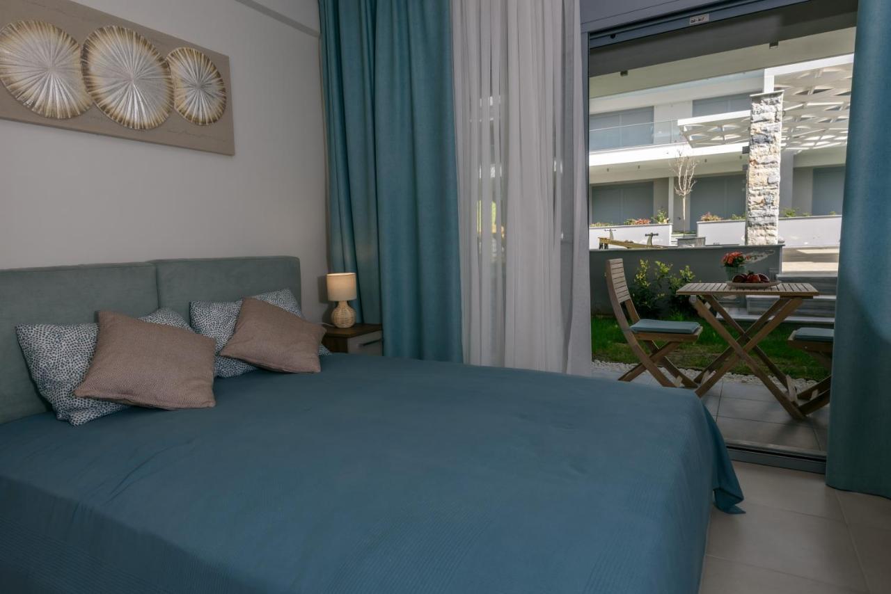 Itaka Studio Apartments - Halkidiki Suites Com Никити Экстерьер фото